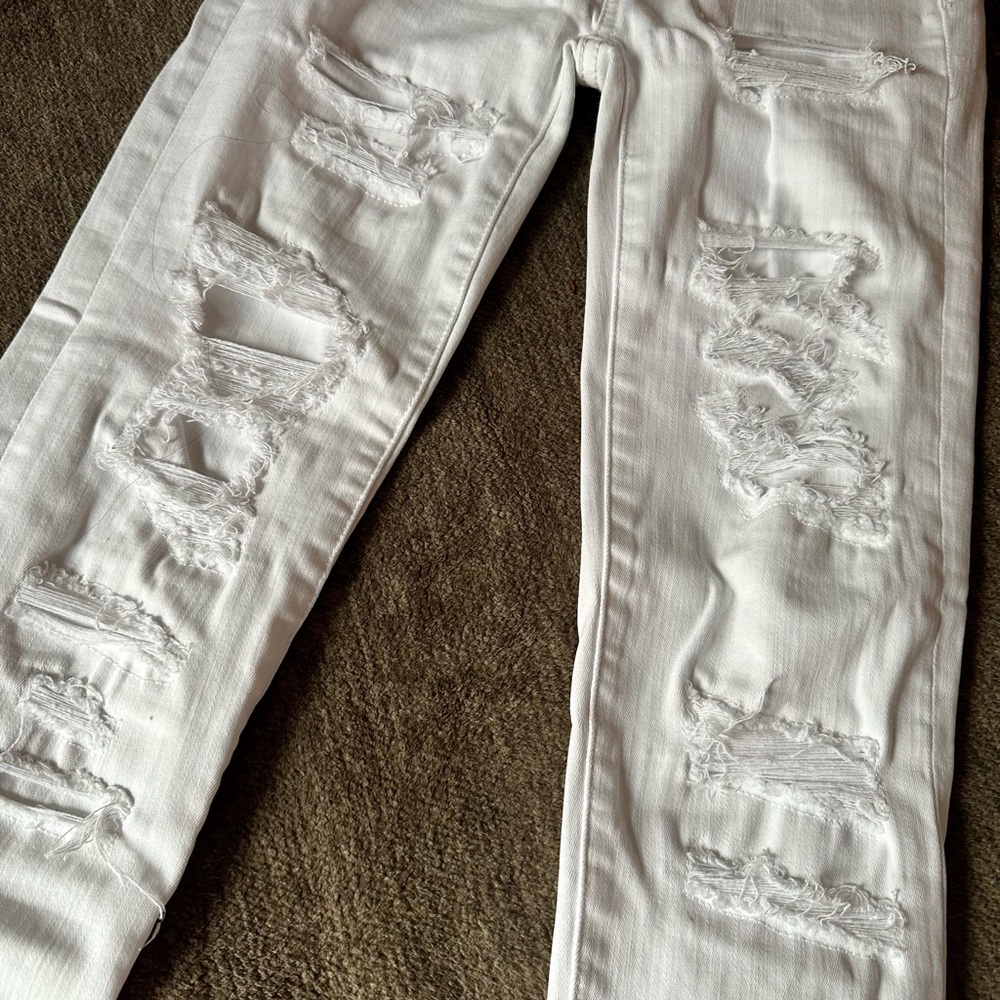 American Eagle Distressed Jeans Euc! - image 3